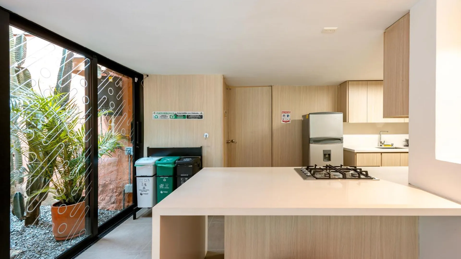 5Br Poblado Villa Close To Lleras Jacuzzi Cinema Ac Medellin