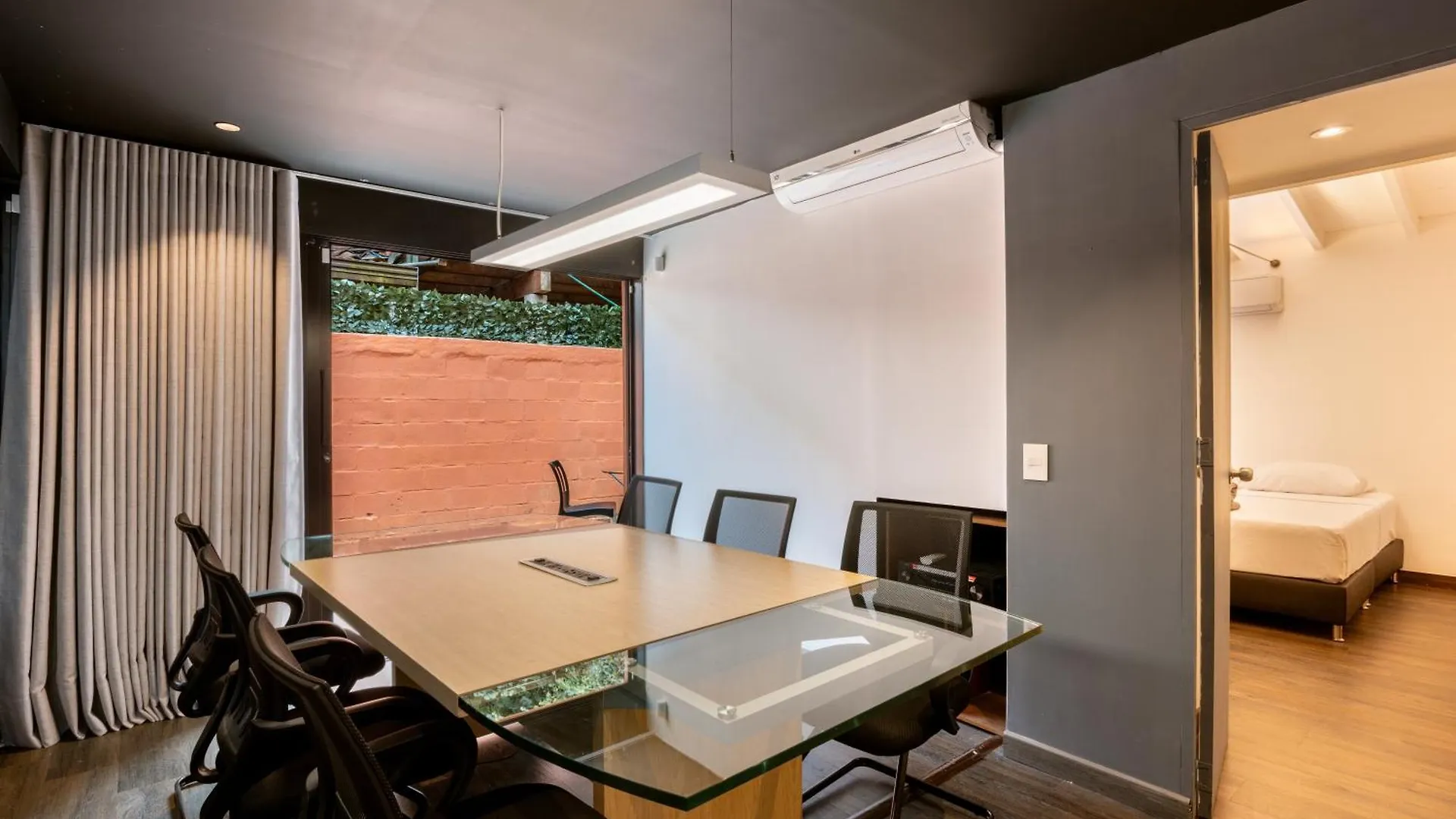 5Br Poblado Villa Close To Lleras Jacuzzi Cinema Ac Medellin