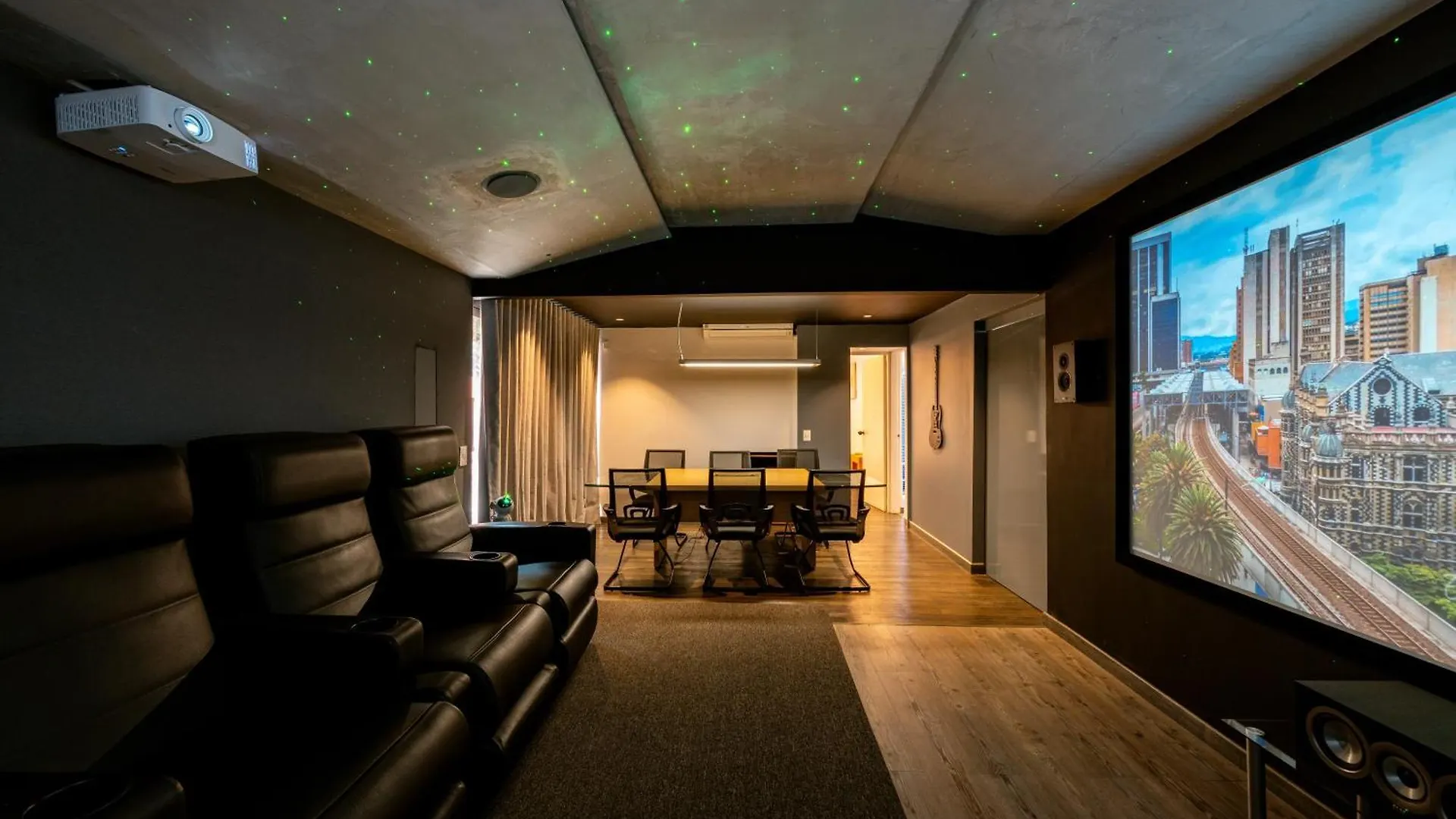 5Br Poblado Villa Close To Lleras Jacuzzi Cinema Ac Medellin 0*,  Colombia