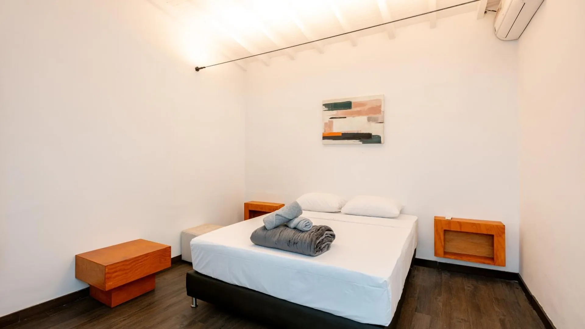5Br Poblado Villa Close To Lleras Jacuzzi Cinema Ac Medellin