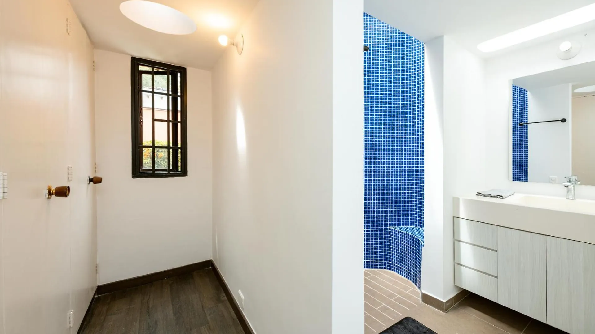 5Br Poblado Villa Close To Lleras Jacuzzi Cinema Ac メデジン コロンビア